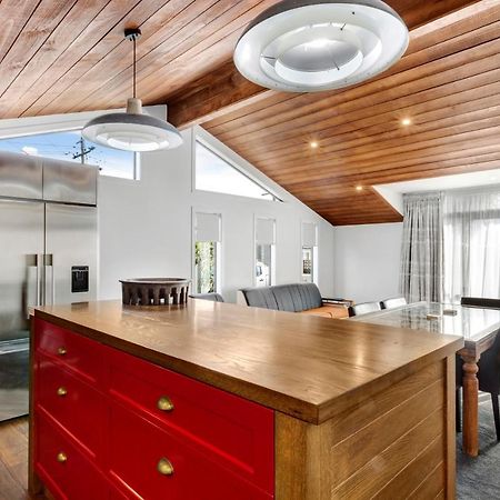 Modern Charm Dunedin Exterior photo